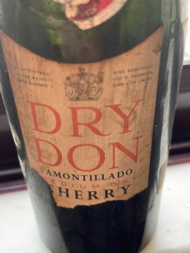 N.V. Sandeman Dry Don Medium Amontillado Sherry | Vivino English