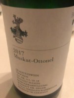 Dr. Heger Muskat-Ottonel Trocken