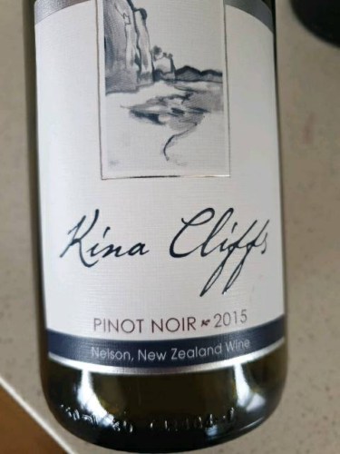 Kina Cliffs Pinot Noir | Vivino English