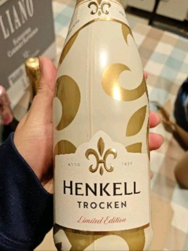 N.V. Henkell Limited Edition Trocken | Vivino English