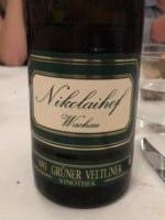Nikolaihof Vinothek Grüner Veltliner