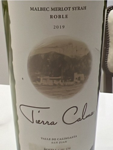 Tierra Calma Roble Red Blend | Vivino US