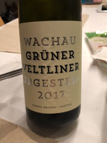 Domäne Wachau Grüner Veltliner Urgestein | Vivino 日本