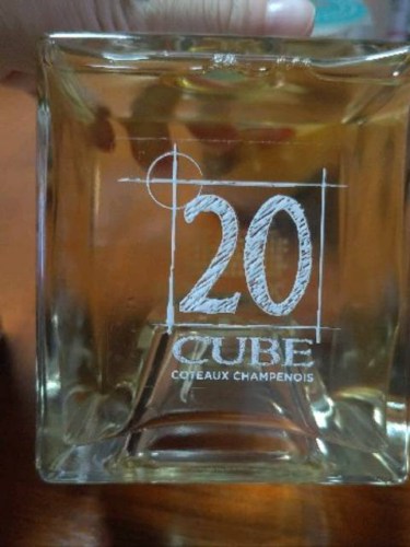 Jeeper 20 Cube Coteaux Champenois | Vivino 日本語