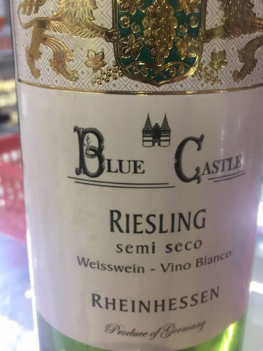 Blue Castle Riesling Semi Seco | Vivino US